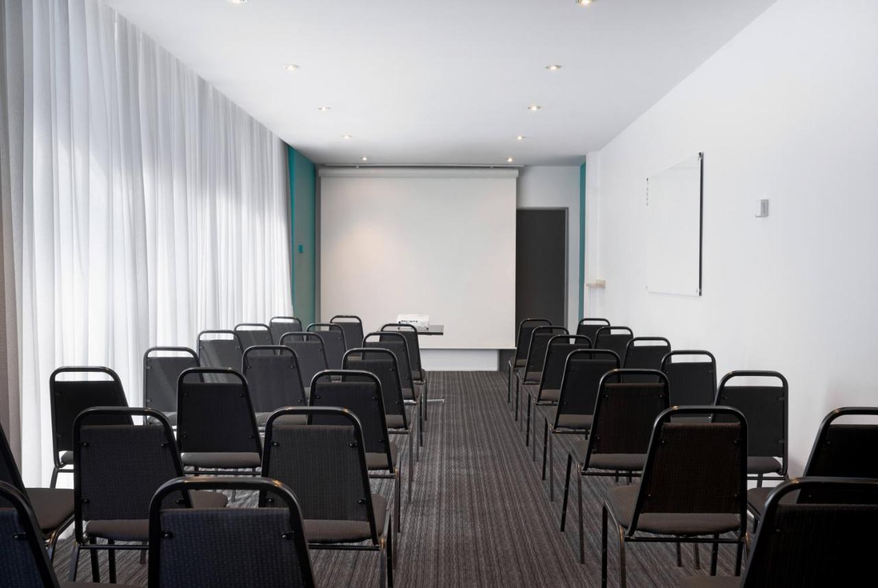Park Regis Griffin Suites Melbourne Buitenkant foto